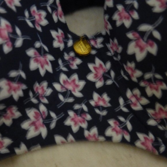 ADRIENNE VITTADINI STUDIO, wired floral bra, 34C, EUC - Picture 5 of 9